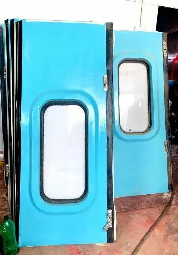 Coach Doors - View 3