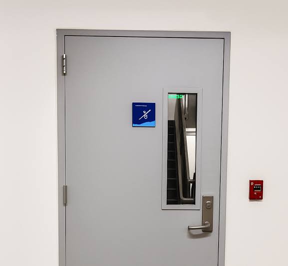 Doors - View 5